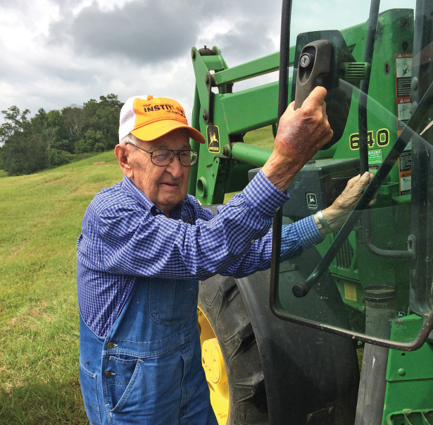One of UT College of Agricultural Sciences and Natural Resource’s oldest alumni, Joe Ralph Alexander, turned 100 on Oct.16.
